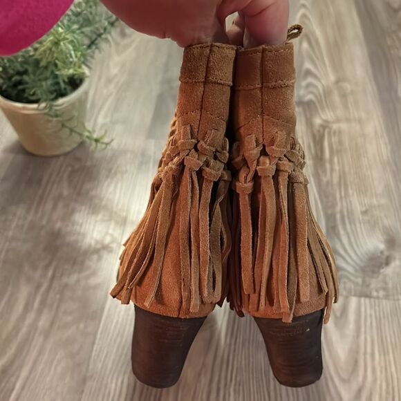 GENUINE SUEDE SBICCA VINTAGE COLLECTION FRINGE ANKLE BOOTIES LIKE NEW SIZE 8.5 - Picture 8 of 12